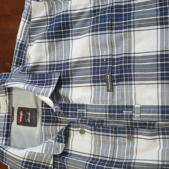 Men's Wrangler  Blue Plaid Shirt, XL , pre-owned,  excellent conditions - Picture 2 of 5